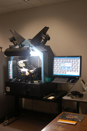 APT 2400 robotic book scanner